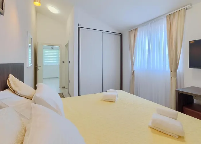 Alba Bianca * Sisan